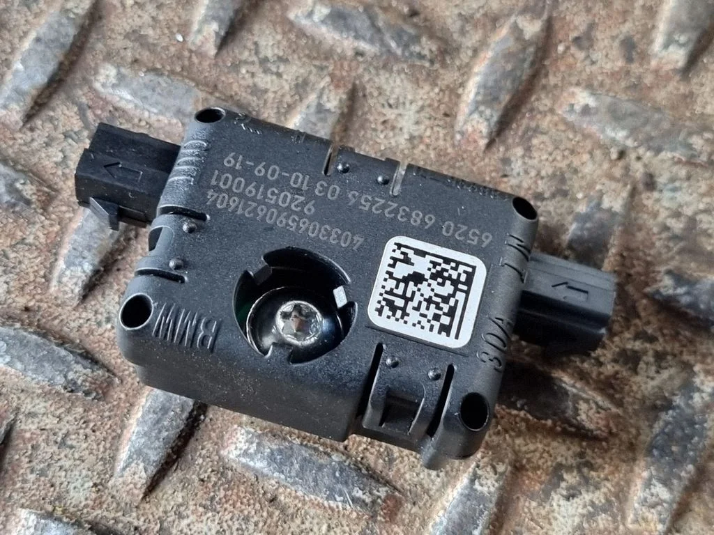Wzmacniacz antenowy – BMW Seria 3 G20 G21 (2019-)