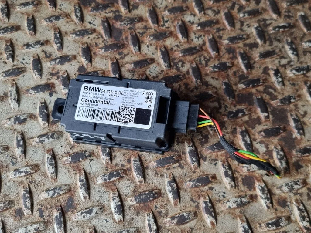 Antenas pastiprinātājs 9440540