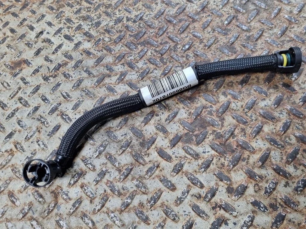 Vacuum line/pipe/hose 8650787