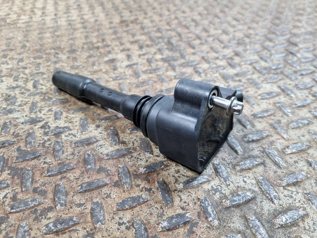 Kõrgepinge süütepool 8643360