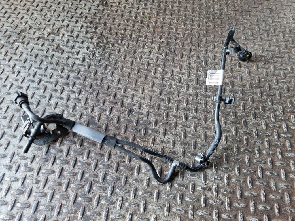 Przewody / węże paliwowe G4D39S468CB