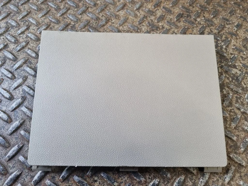Kita panelės detalė
