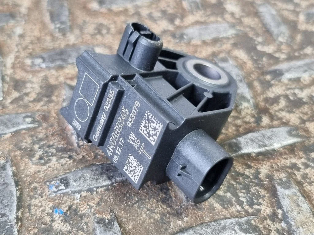 Airbag deployment crash/impact sensor 4N0959345