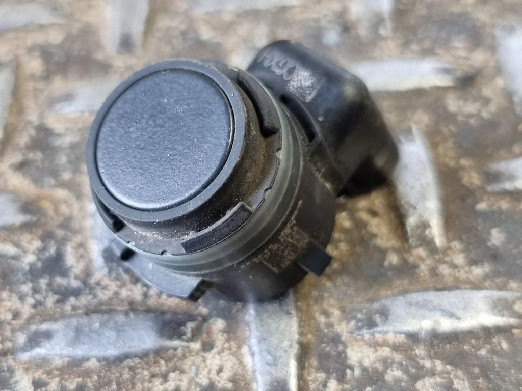 Czujnik parkowania PDC 6YD85TRMAB – Ram 1500 DT (2018-)