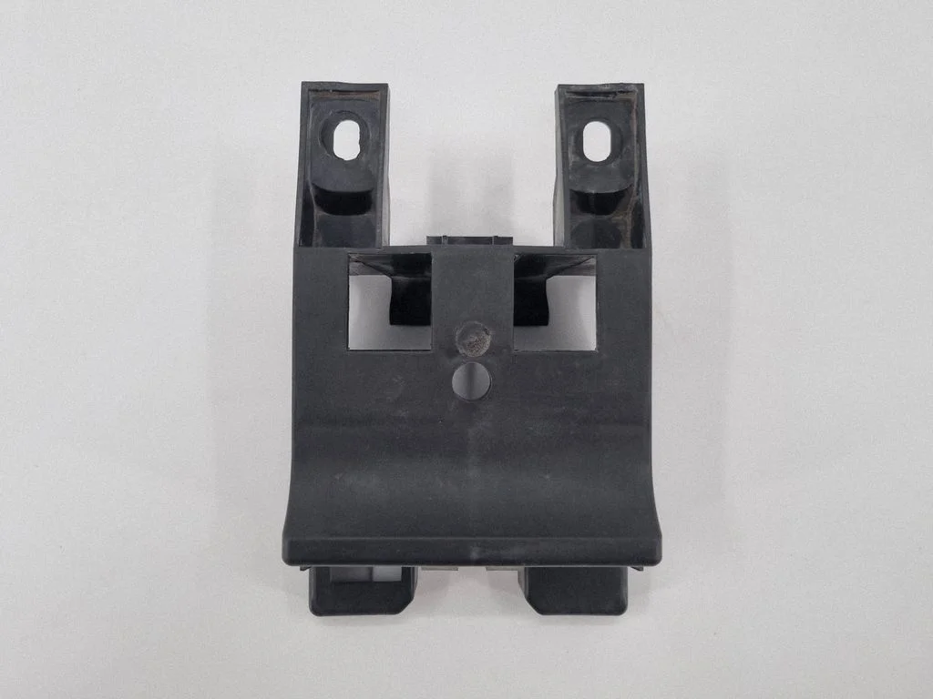Other engine bay part M150154