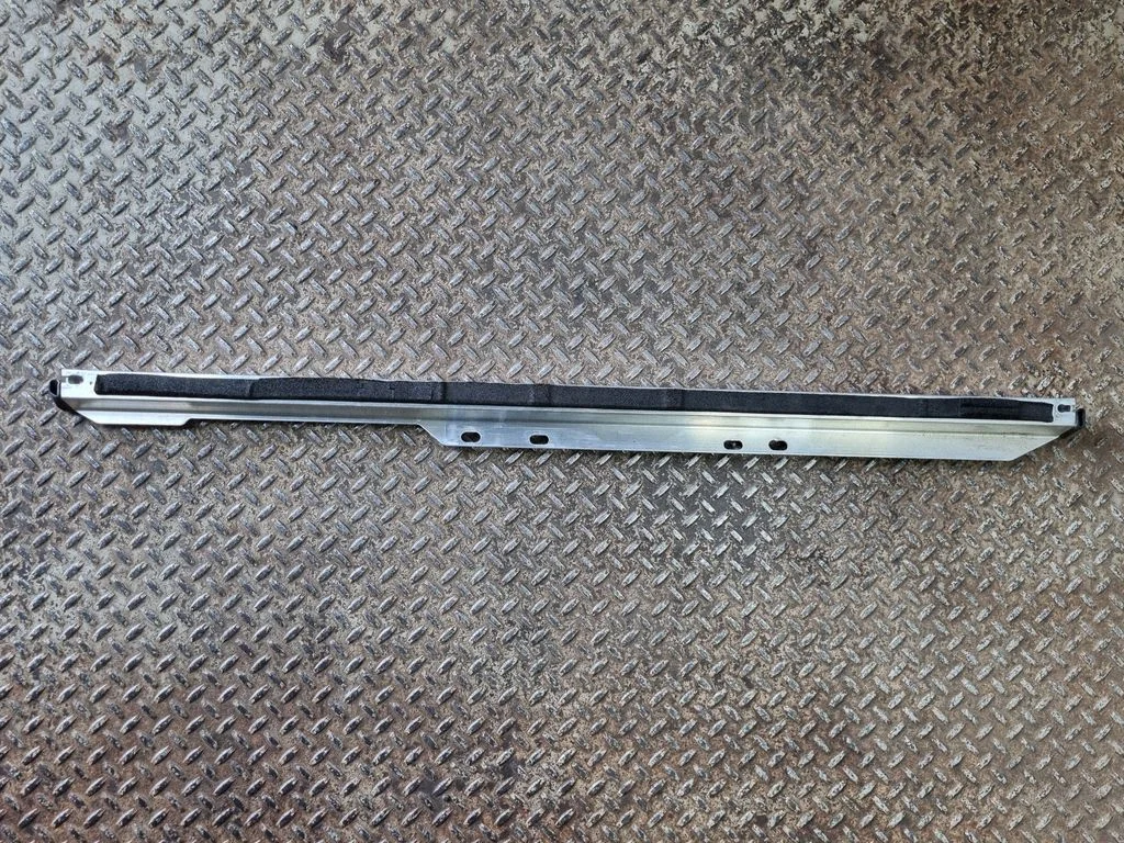 Kita variklio skyriaus detalė