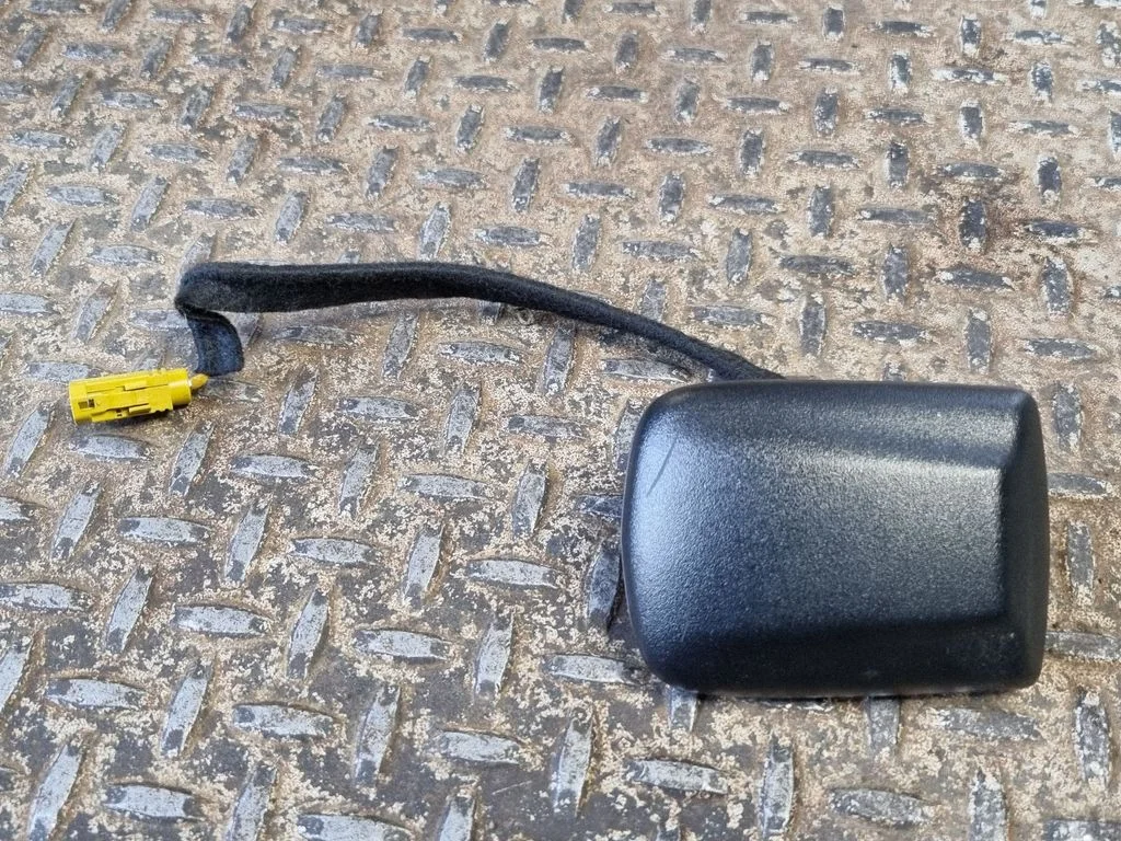 Aerial GPS antenna 68328996AA