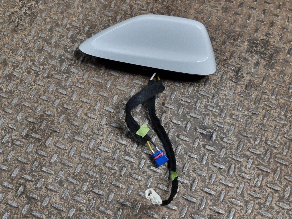 Antenn (GPS-antenn) – Chrysler Pacifica (2017-)