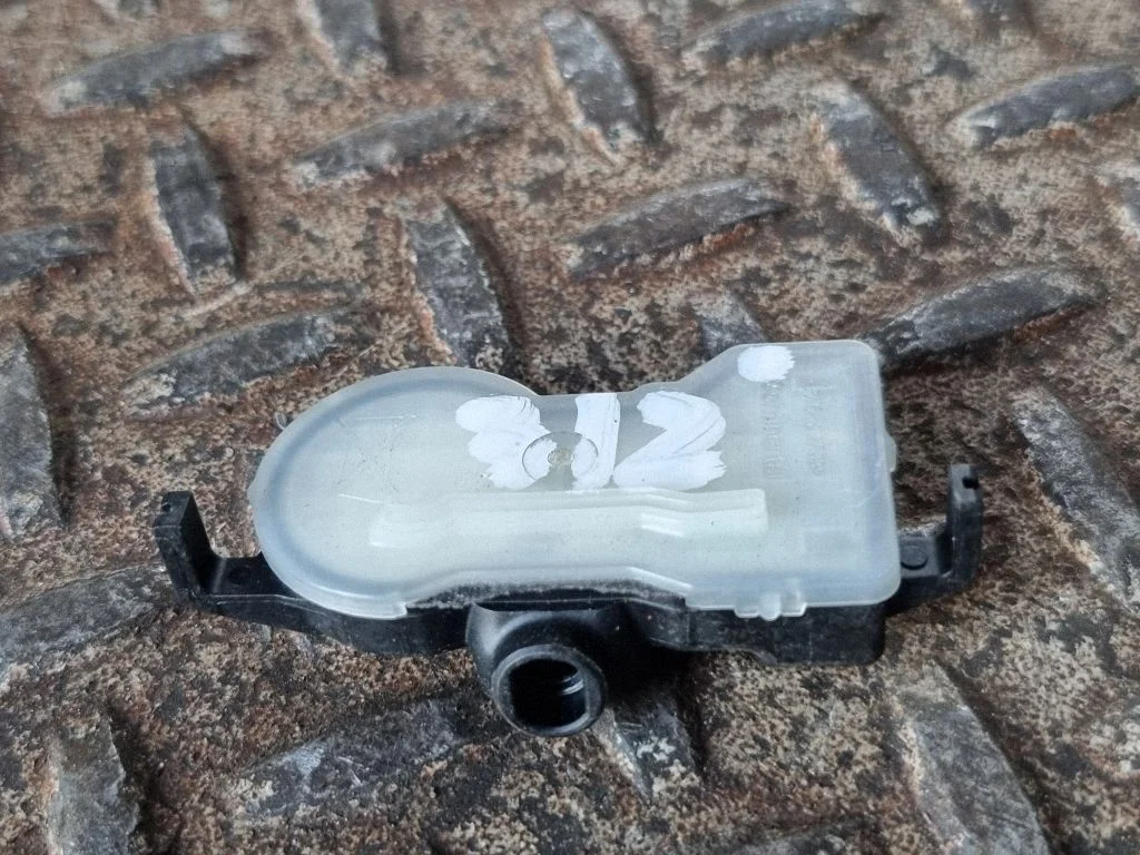 Tire pressure sensor 68313387AB