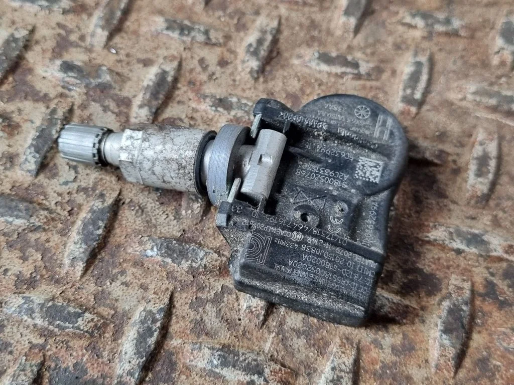 Tire pressure sensor – Land Rover Range Rover Evoque L538 (2011-2018)