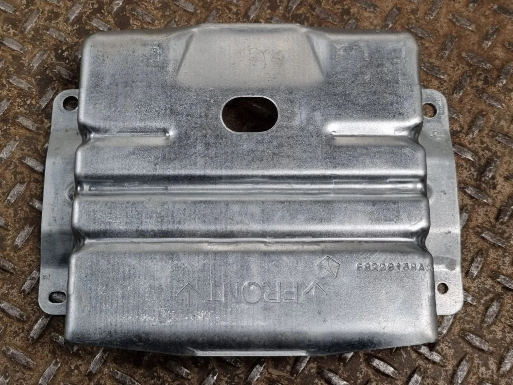 Other center console (tunnel) element 68226138AA