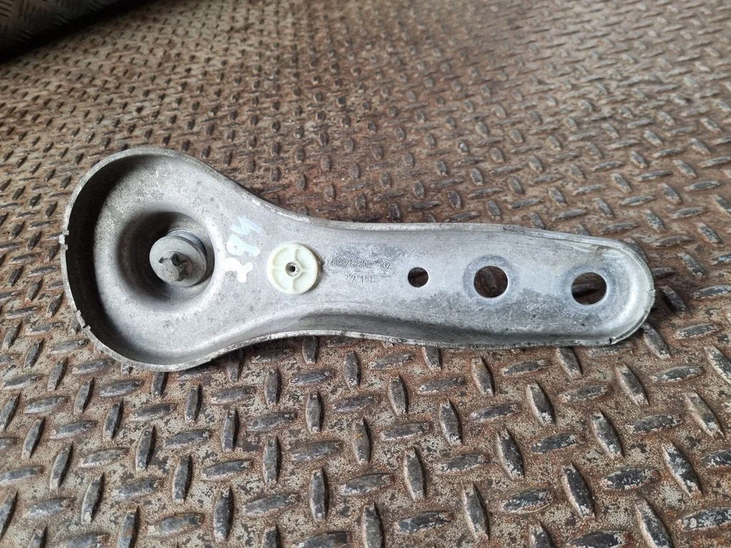 Other rear suspension part 6876802