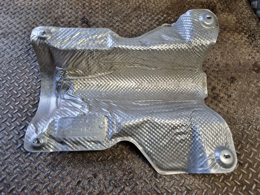 Exhaust heat shield 68069922AC