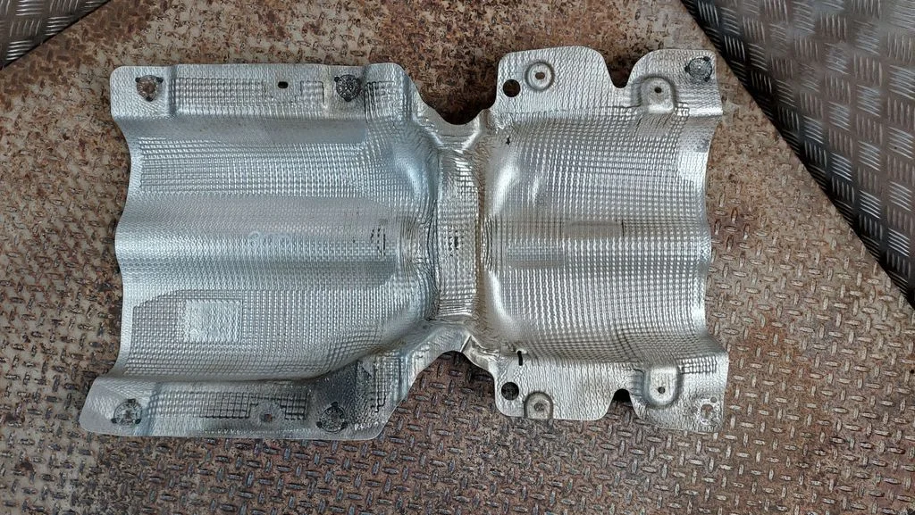 Exhaust heat shield – Volkswagen Tiguan Allspace (2017-)
