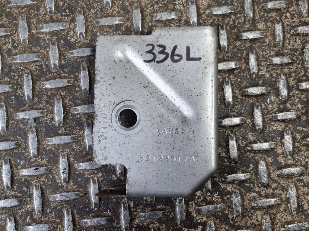 Osłona termiczna silnika 52122417A – Ram 1500 DT (2018-)