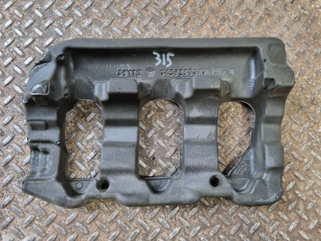 Heat shield in engine bay 04593955AA