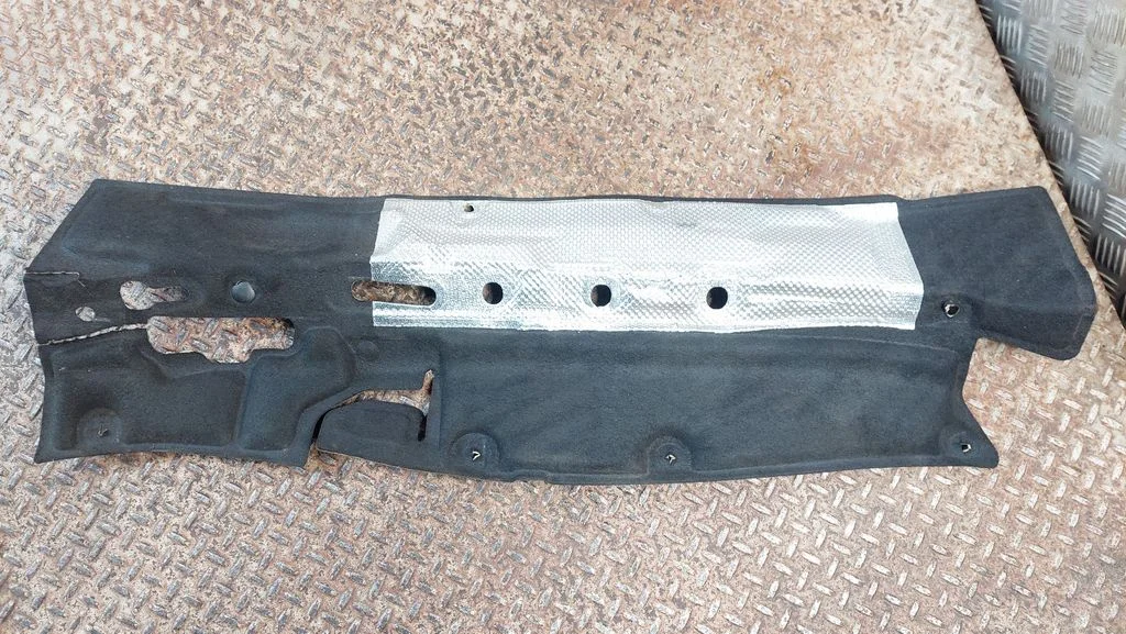 Variklio termo izoliacija (apsauga nuo karščio)