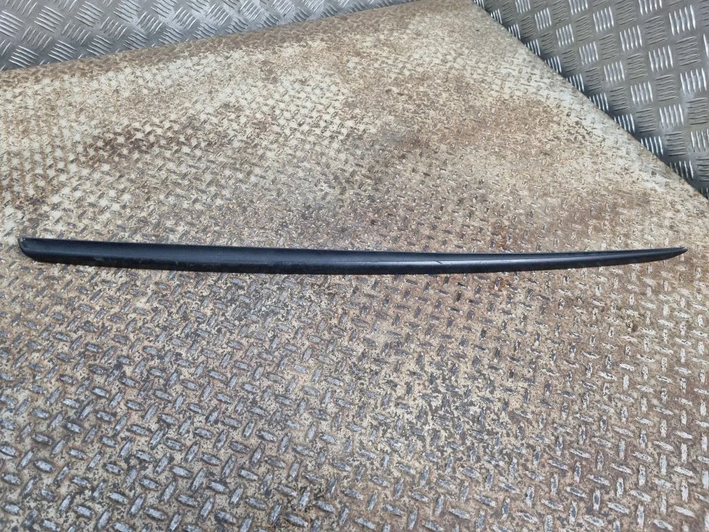 Windshield trim – Audi Q5 SQ5 FY (2017-2025)