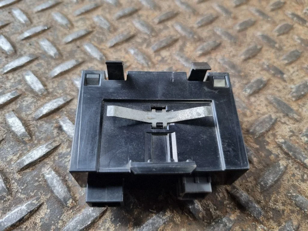 Keyless (KESSY) go control unit/module 25808837