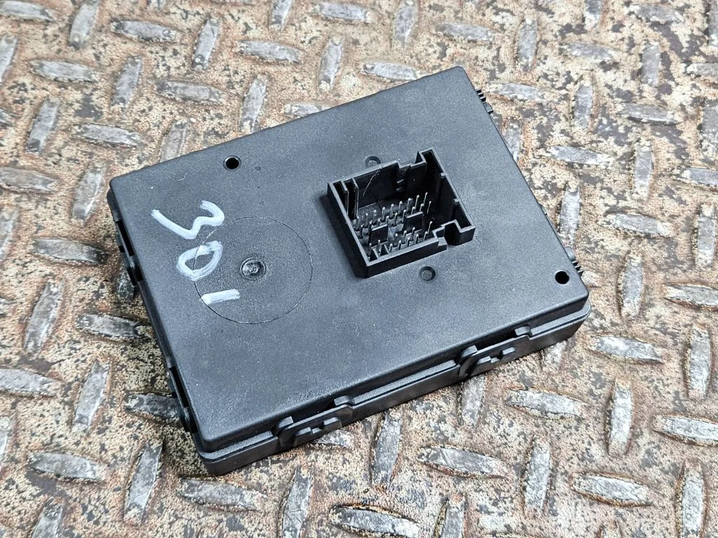 Keyless (KESSY) go control unit/module 3Q0959435G