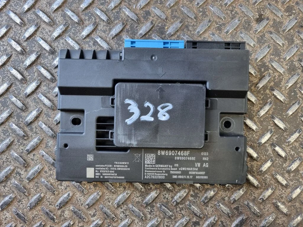 Gateway control module 8W6907468F