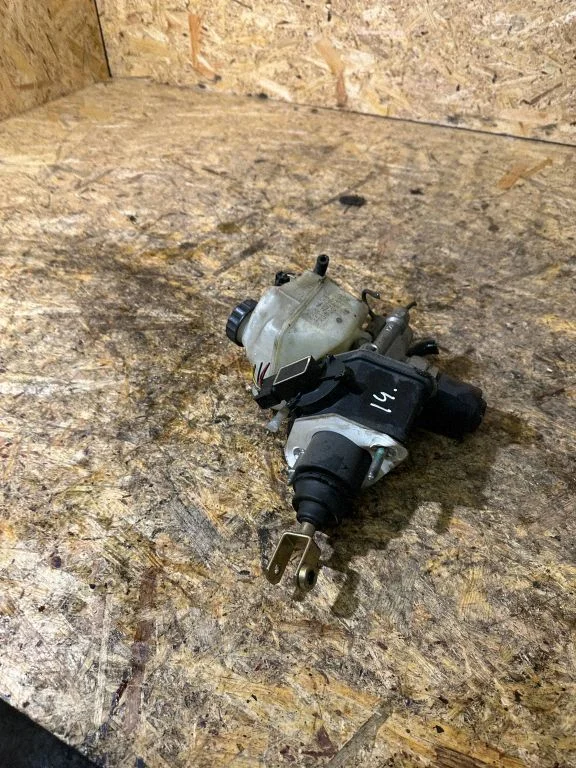Master brake cylinder – Mercedes-Benz E-Class W211 (2002-2009)