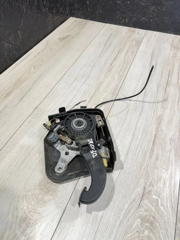 Handbrake/parking brake lever assembly 203420005