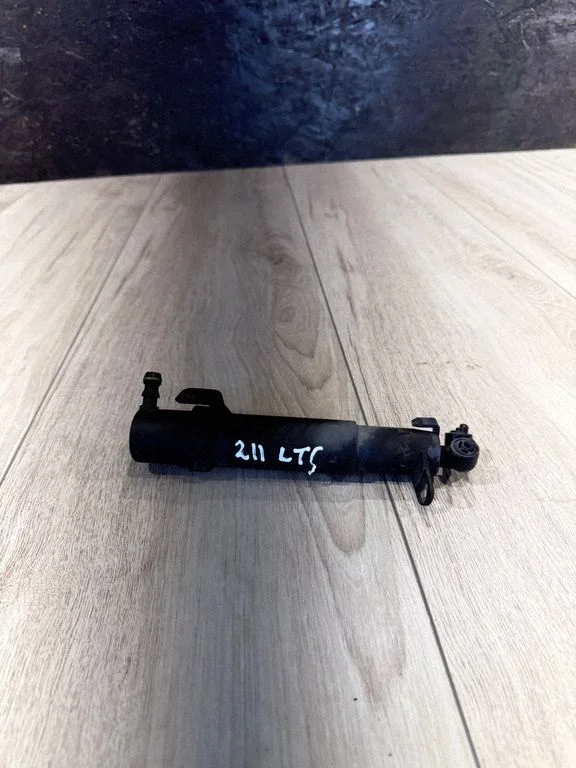 Headlight washer spray nozzle 2118600647