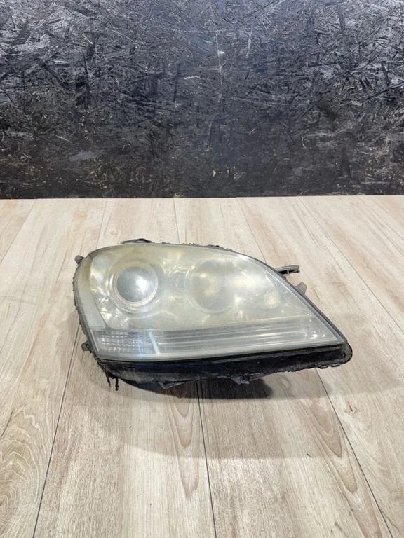 Reflektor A1648203861