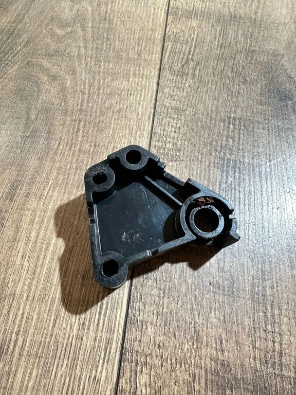 Priekinio žibinto detalė