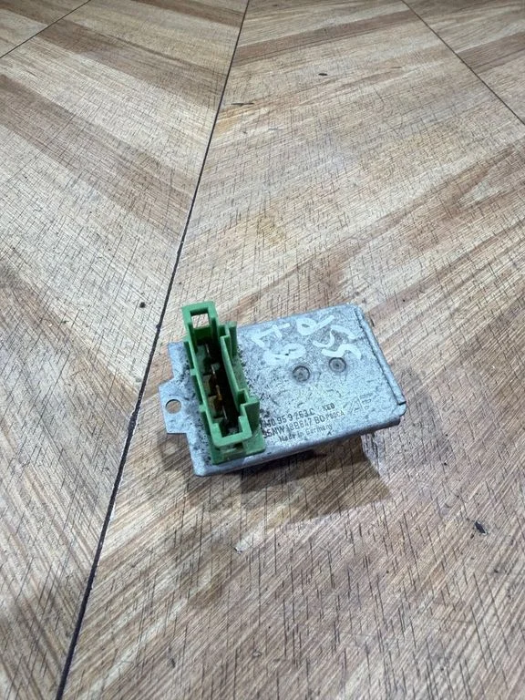Heater blower motor/fan resistor – Seat Alhambra (Mk1) (1996-2010)