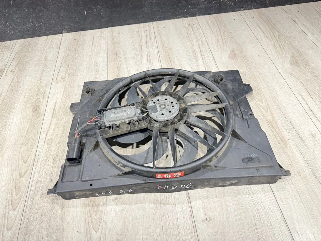 Electric radiator cooling fan A2115050855