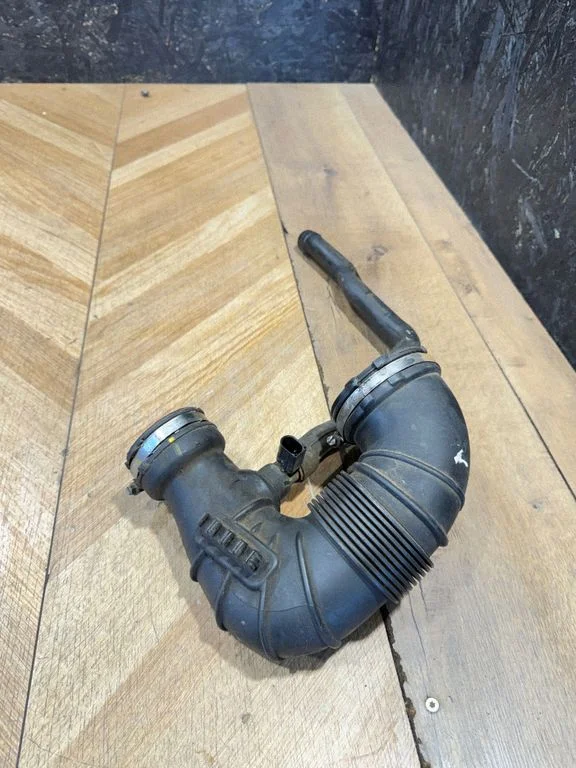 Intercooler hose/pipe A6510940051