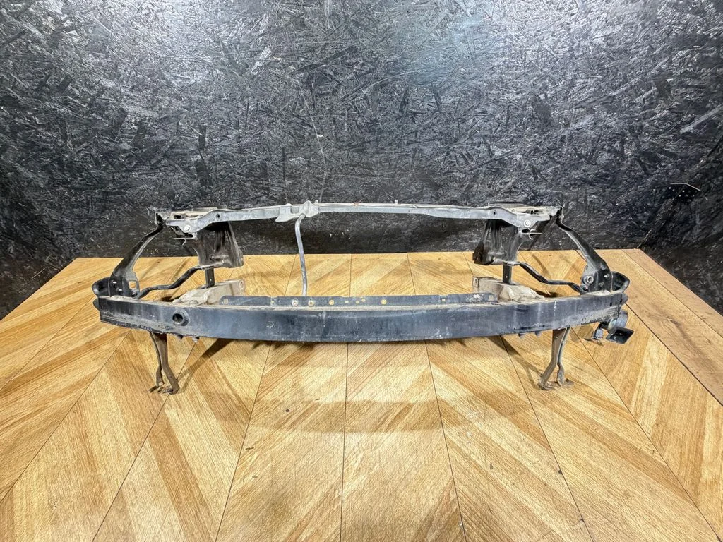 Radiaatori tugipaneel A2076201600
