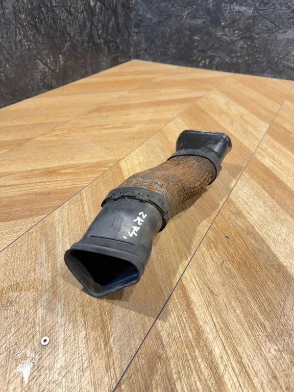 Air intake duct part A6420944997