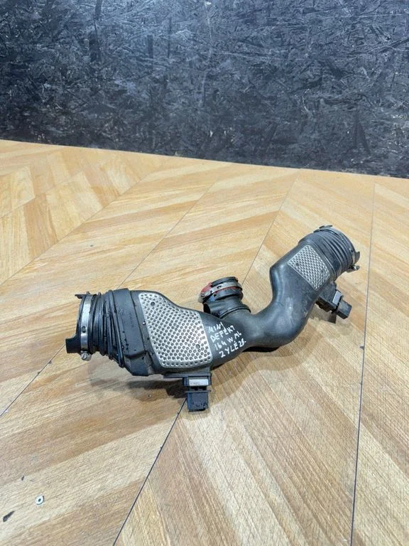 Turbo air intake inlet pipe/hose – Mercedes-Benz ML-Class W164 (2005-2011)