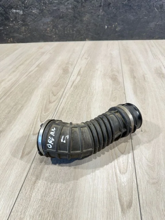 Air intake hose/pipe 13350727