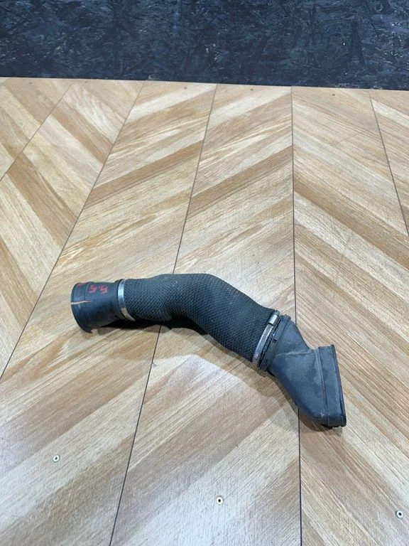 Air intake hose/pipe A2730900382