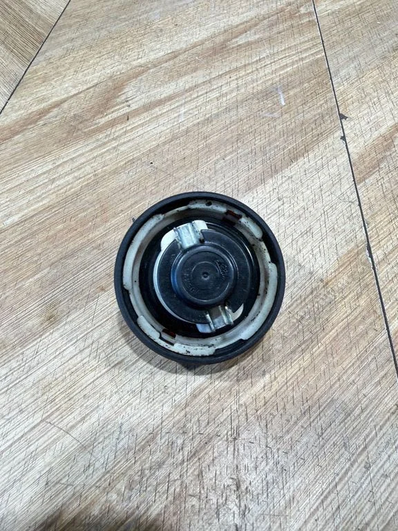 Fuel tank filler cap