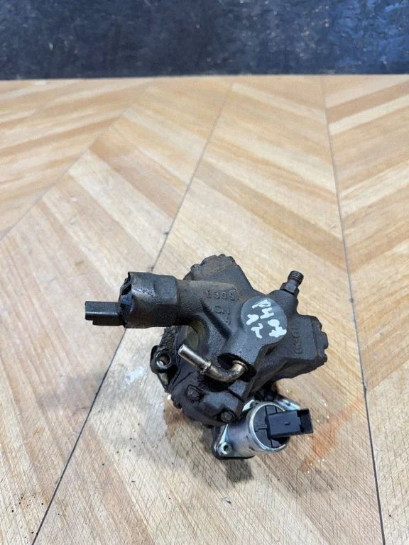 Kütuse kõrgsurvepump 9654091880