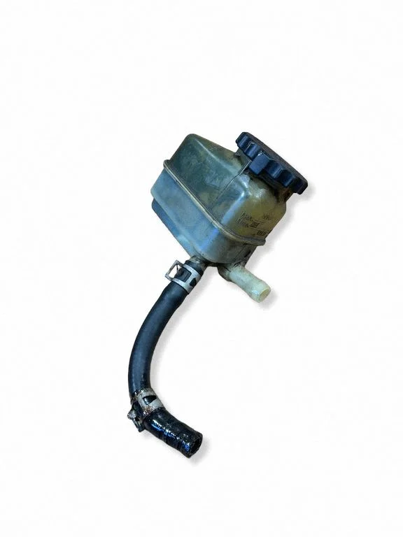 Roolivõimendi vedelikupaak – Toyota Avensis T250 (2003-2006)
