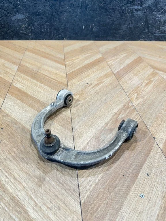 Front lower control arm/wishbone
