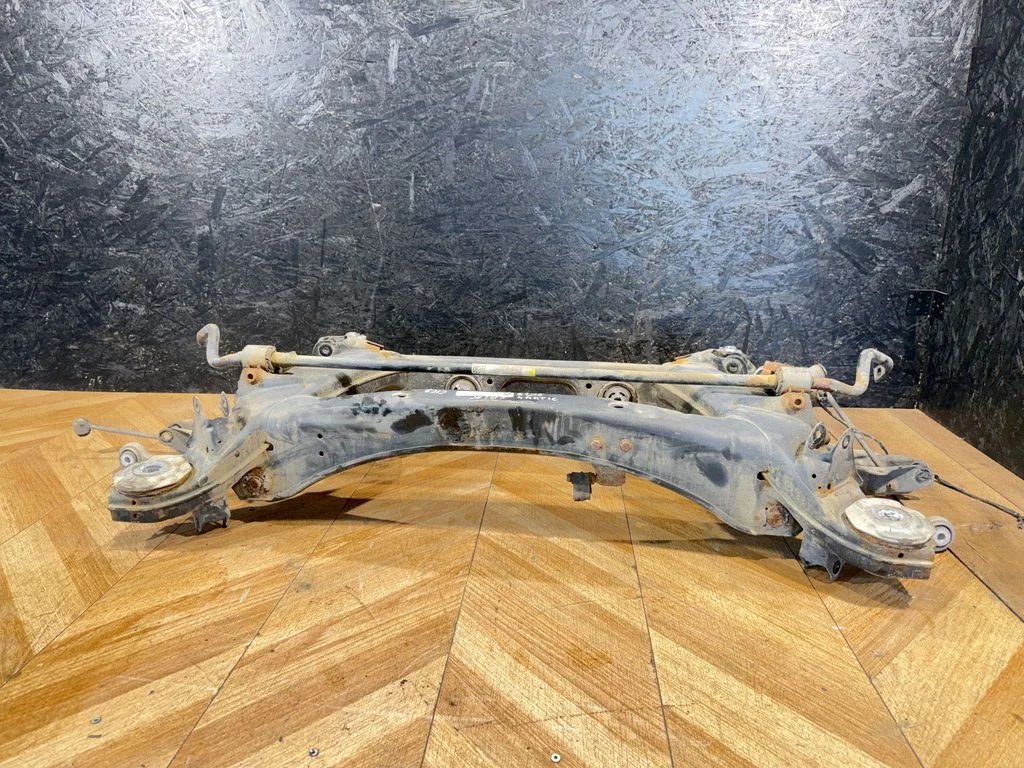 Rear subframe – Mercedes-Benz C-Class AMG W204 (2007-2014)