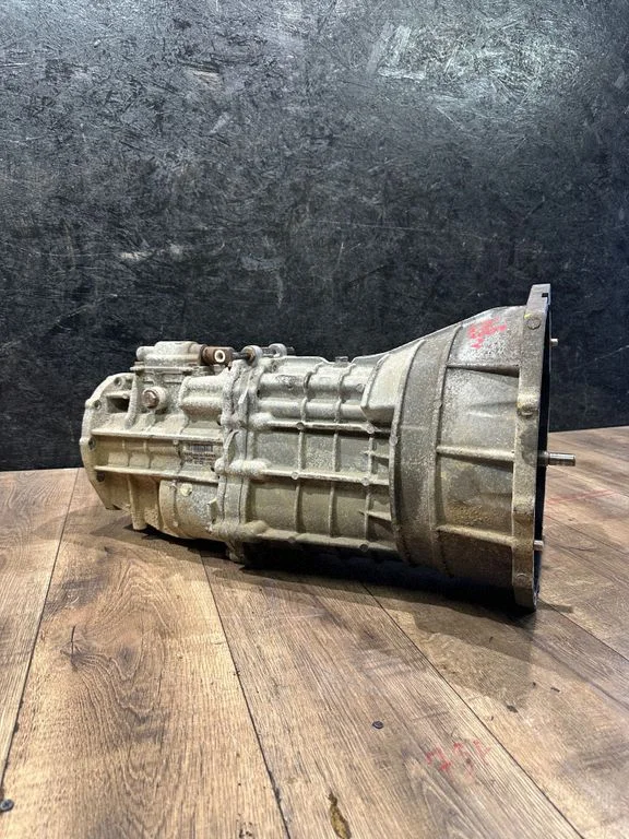 Mechaninė 5 pavarų dėžė