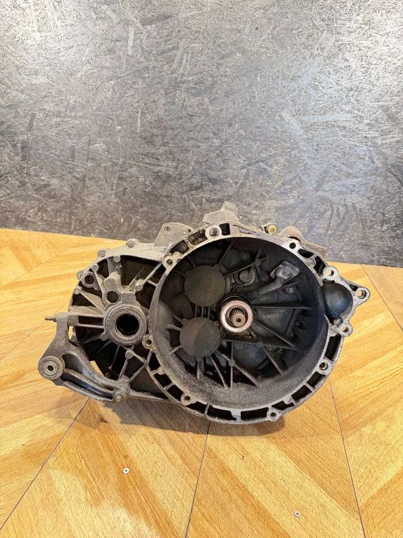 Mechaninė 6 pavarų dėžė
