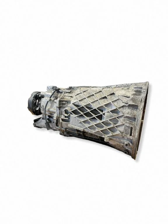 Mechaninė 6 pavarų dėžė