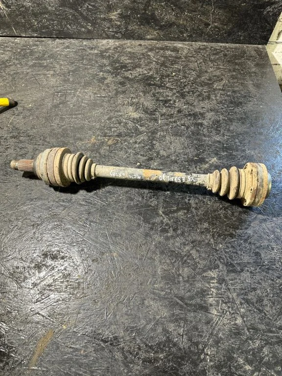 Rear driveshaft 7500916