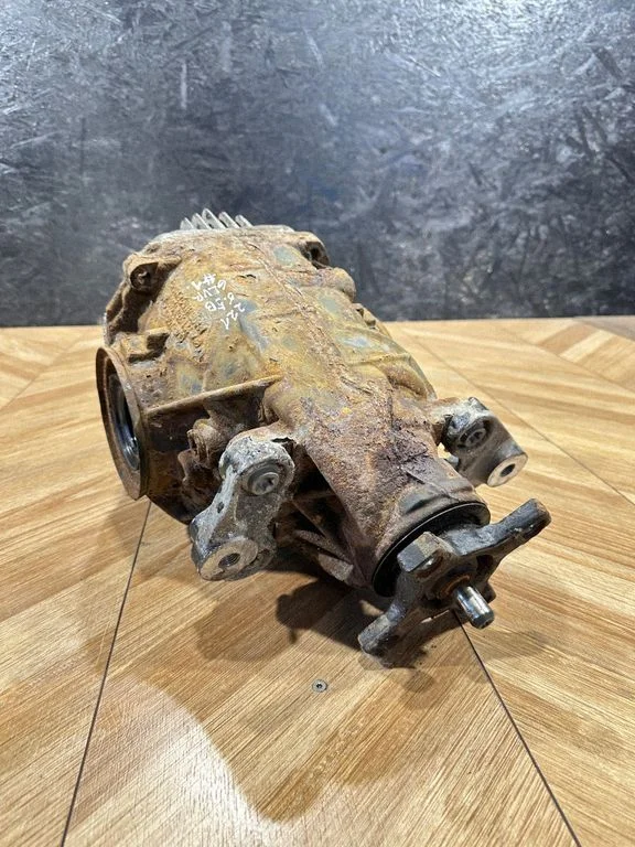 Rear differential A2213510108