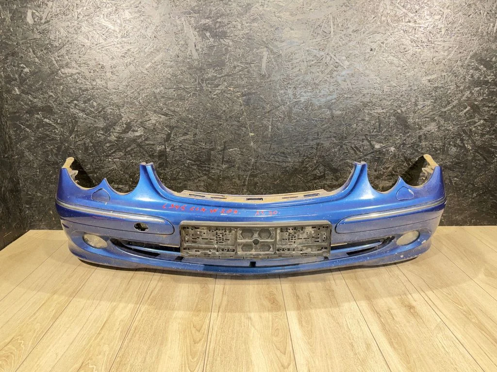 Front bumper A209532