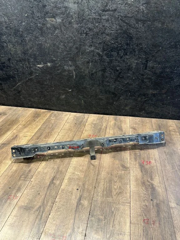Front bumper cross member 625105JU0A
